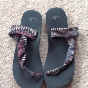 Womens Sanuk sandal size 10